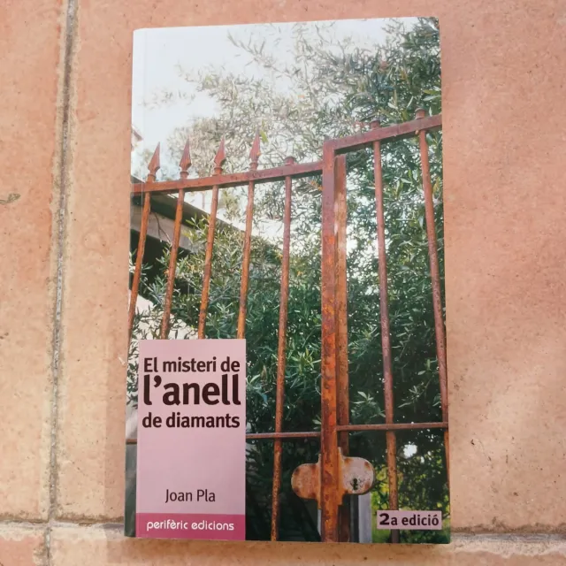 El misteri de l'anell de diamants