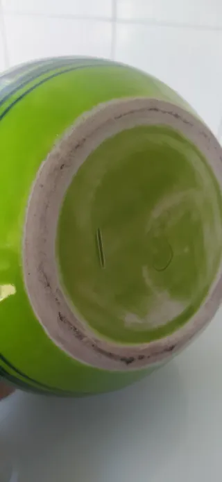 Jarrón de cerámica vintage verde y negro