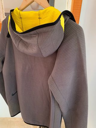 Sudadera NIKE con Capucha