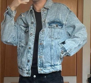 Cazadora vaquera oversize azul claro