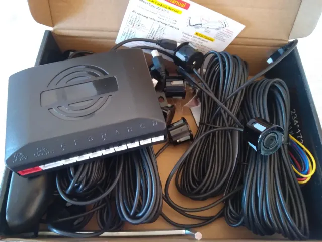 Sensores de aparcamiento delanteros y traseros