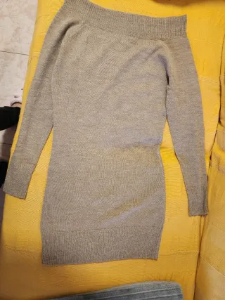 Vestido de punto beige