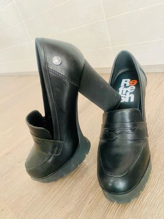 Salones Refresh Negros Mujer