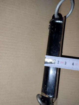 Báscula de bolsillo y plomada de latón