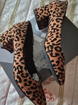 Zapatos tacón estampado leopardo Talla 36