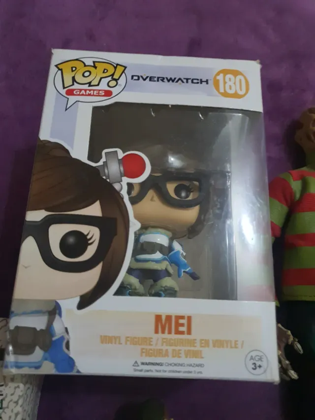 Lote de Figuras de Ação + Acender Bicicleta