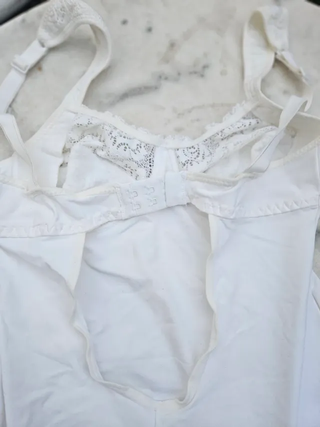 Body bianco con pizzo