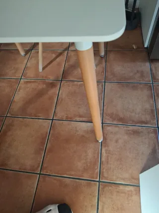 Tavolo da cucina bianco e in legno