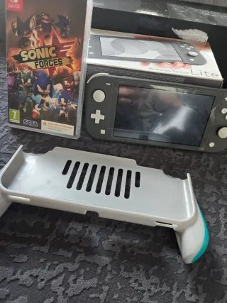 Nintendo Switch Lite Grigia con M.A.G.I.A.