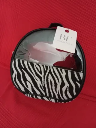 Neceser maquillaje estampado cebra