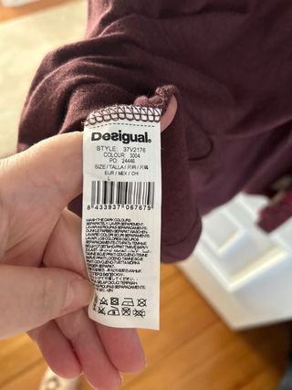 Vestido Desigual estampado burdeos y rosa