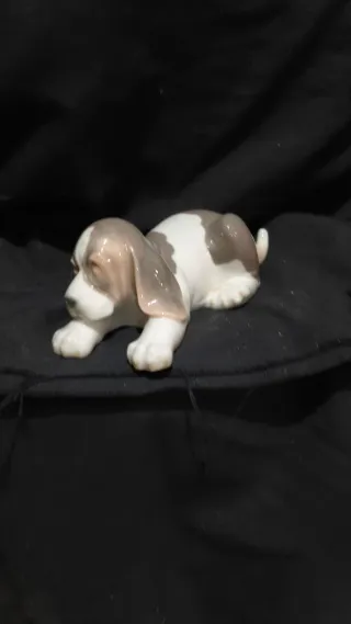 Lladró Perro Dormilón Porcelana Ref. 1.072