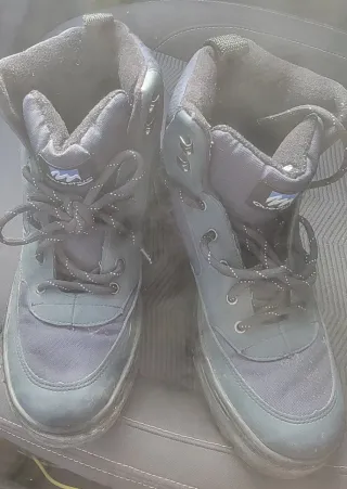 Botas de montaña Decathlon Talla 42