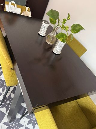 Mesa de comedor madera oscura extensible