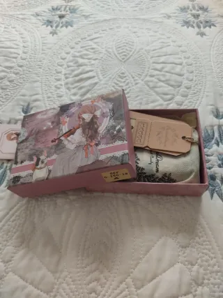 Monedero estilo kawaii con perro