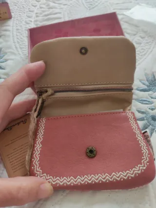 Monedero estilo kawaii con perro