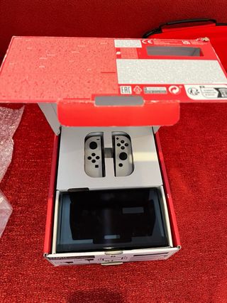 Nintendo Switch OLED Blanca y Negra
