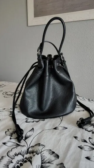 Bolso bombonera negro piel