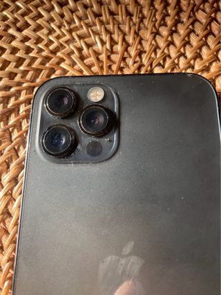 iPhone 12 Pro - 128GB - Grafito - 86% salud