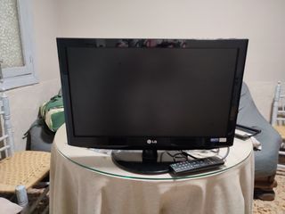 Televisor LG 22' con mando