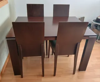 Conjunto mesa comedor y 4 sillas madera