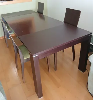 Conjunto mesa comedor y 4 sillas madera