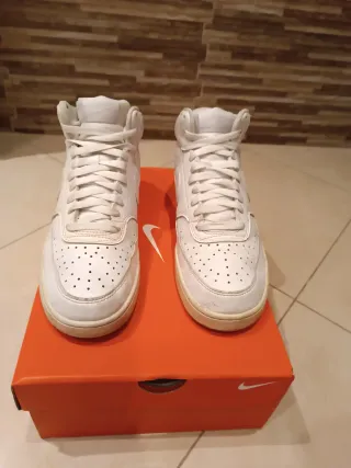 Botines Nike Blancos