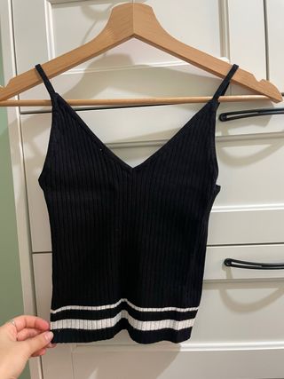 Top tirantes negro con rayas blancas