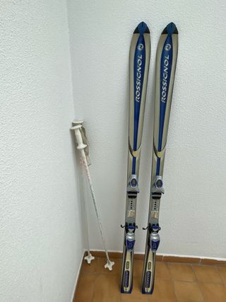 Esquís Rossignol con bastones