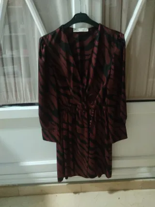Vestido corto Zara estampado cebra