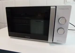 Microondas Cecotec 700W 23L
