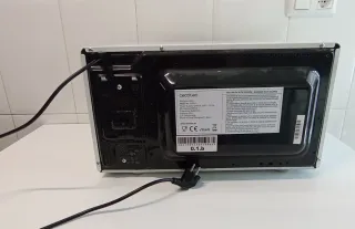 Microondas Cecotec 700W 23L