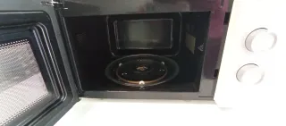 Microondas Cecotec 700W 23L