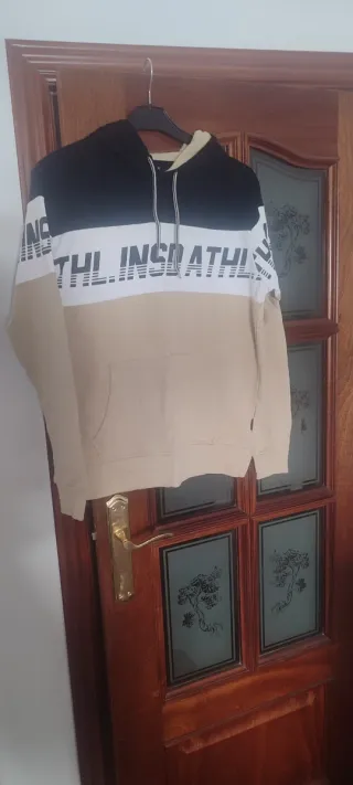 Sudadera con capucha y bloques de color