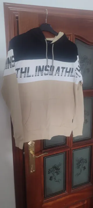 Sudadera con capucha y bloques de color