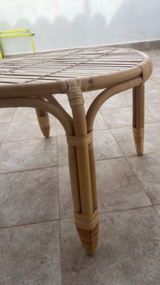 Mesa baja redonda de bambú