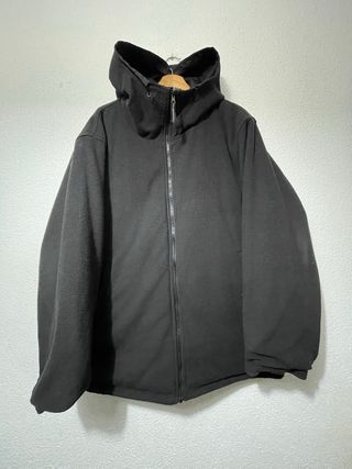 Chaqueta Nike reversible negra y gris