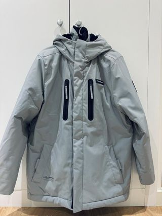 Abrigo Hollister Gris