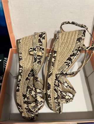Sandalias Merkal Cuña Talla 40 Nuevas