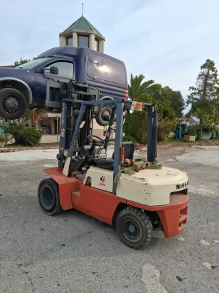 Carretilla elevadora Nissan 3000kg