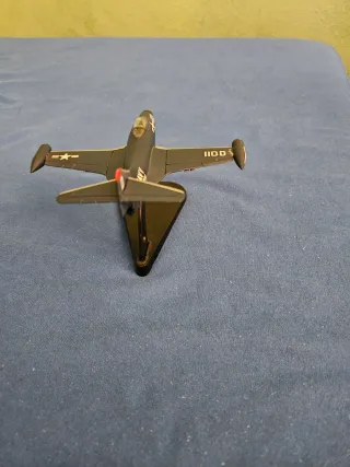Modellino Aereo F9F Panther