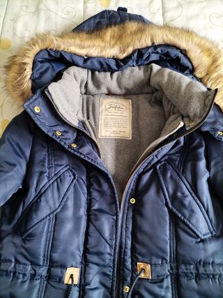 Plumífero con capucha azul marino Zara