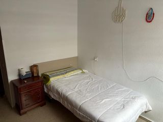 Habitación libre en piso compartido