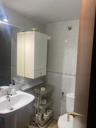 Habitación libre en piso compartido