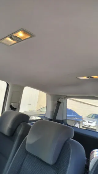 Volkswagen Touran 2012