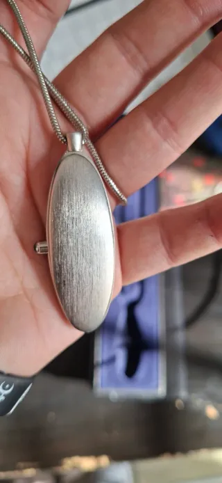 Reloj Colgante Plata y Negro