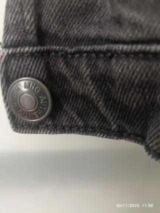 Cazadora vaquera negra