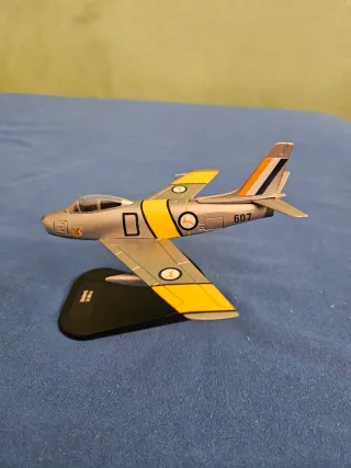 Modellino Aereo F-86 E Sabre