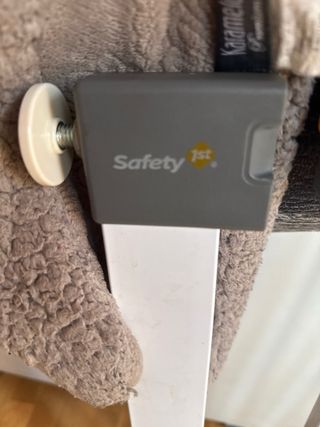 Barrera seguridad bebé Safety 1st. 2 unidades