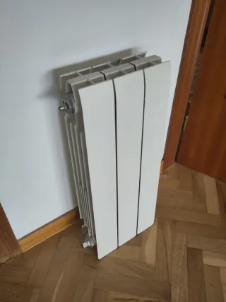 Radiador de gas blanco